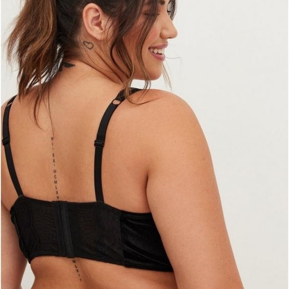 Torrid Velour And Lace Underwire Bra - Picture 3 of 8